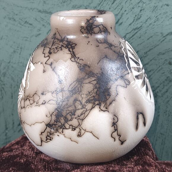 Native American Vase with Traditional Symbols - Handcrafted Navajo Artist V. Sam - Picture 7 of 10